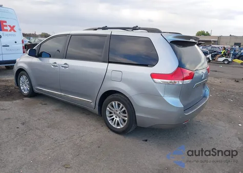 2012 Toyota Sienna Xle V6 8 Passenger from USA, damaged, VIN 5TDYK3DC4CS179423